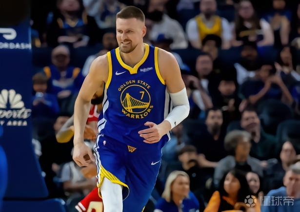 勇士vs太阳伤病名单：波尔津吉斯右脚踝酸痛出战成疑