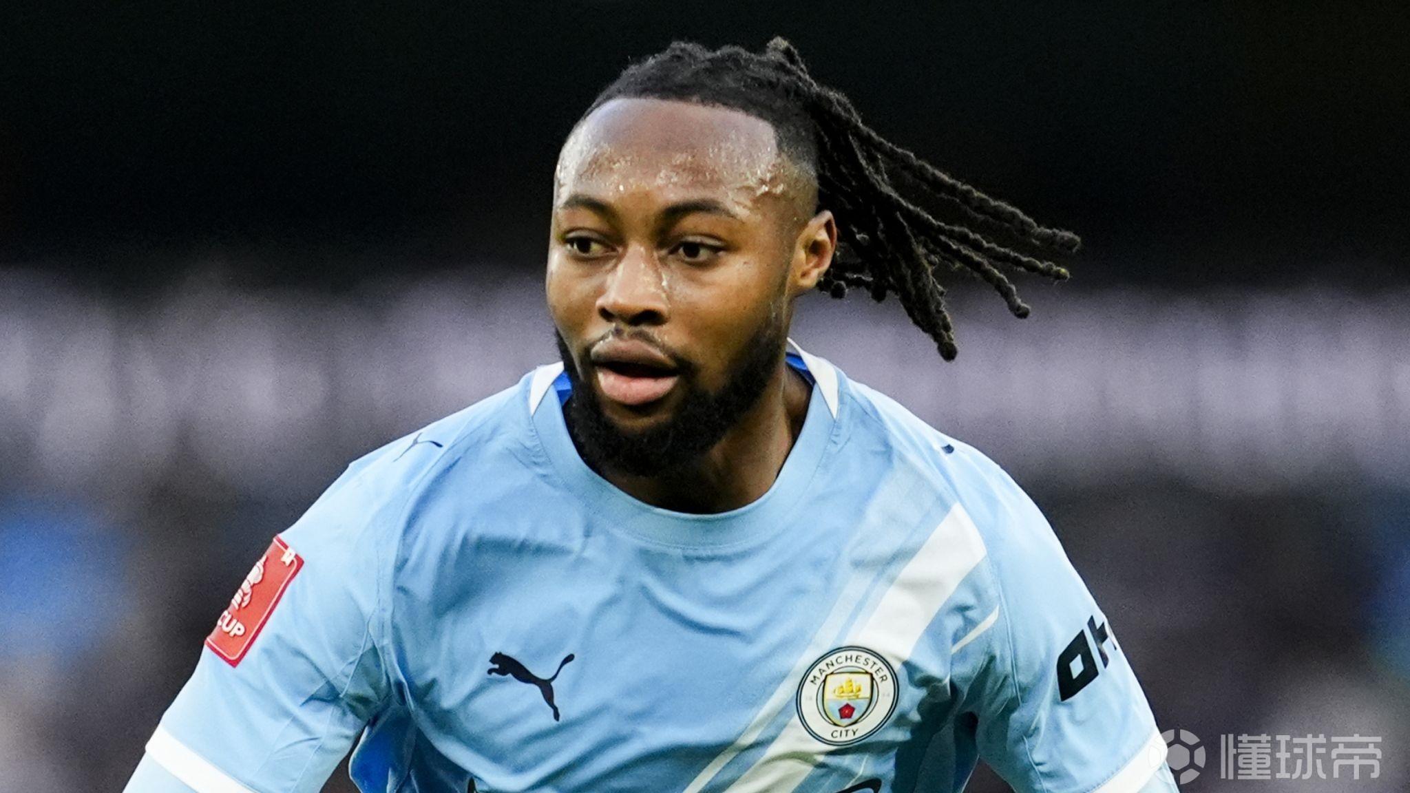 英足总：对塞门约遭受歧视感到愤慨，已向球员和曼城提供支持