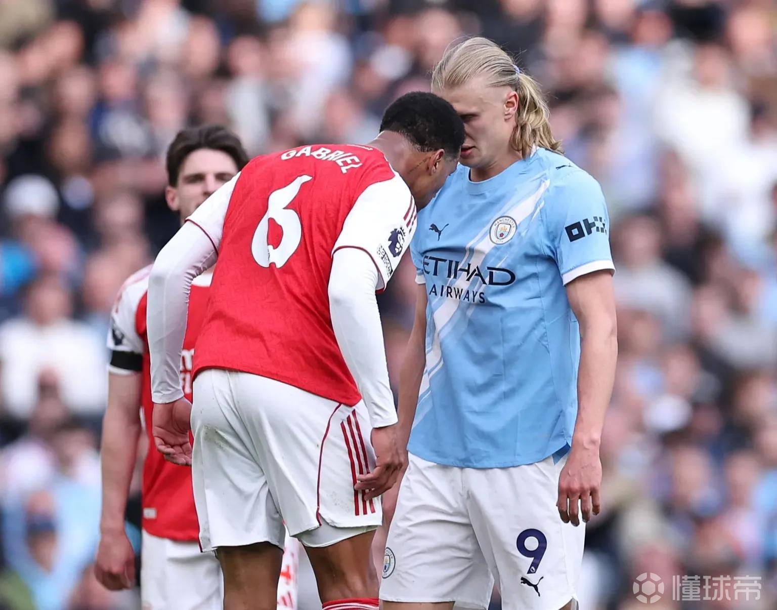 前英超裁判：加布里埃尔得感谢哈兰德，后者顺势倒下就是红牌