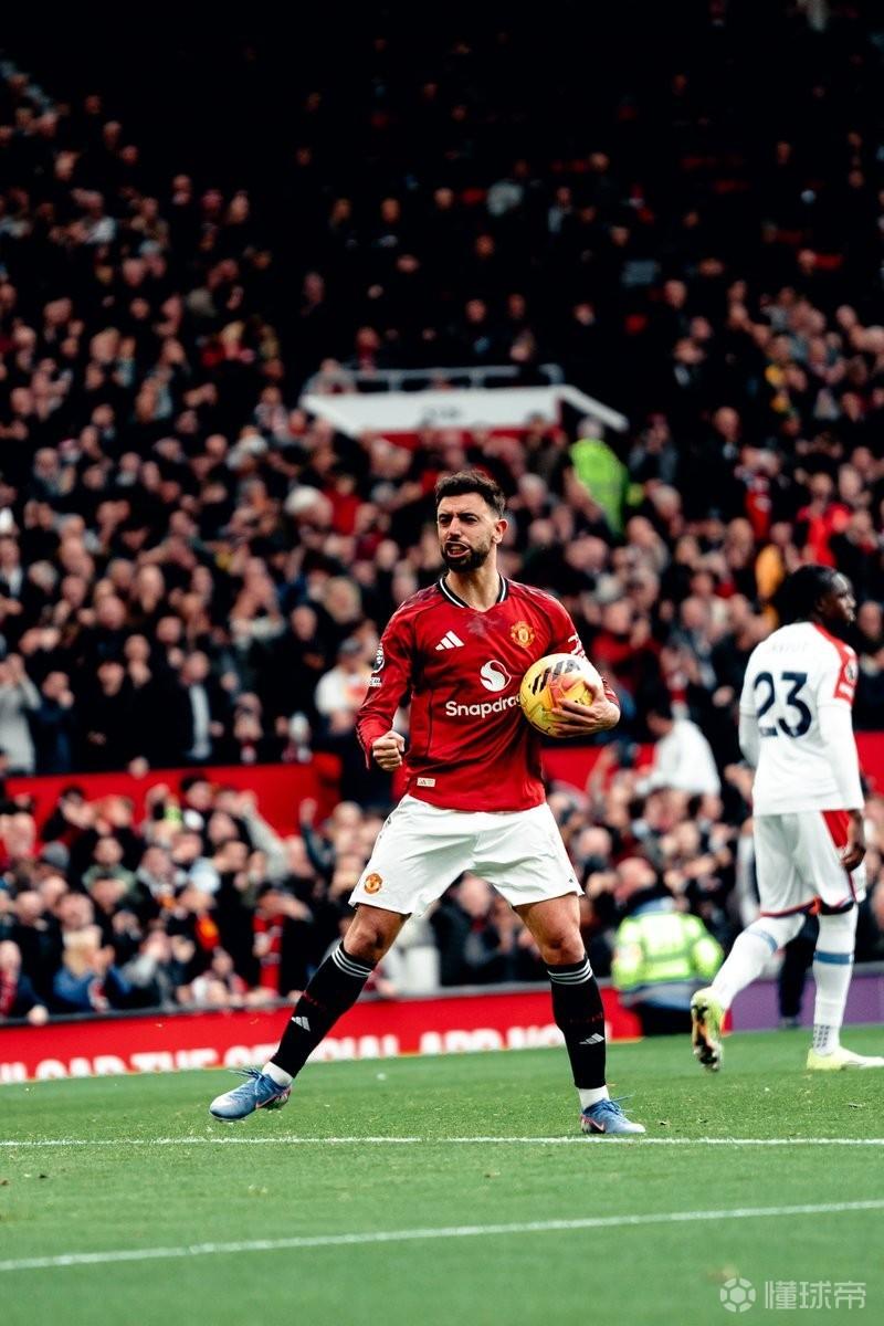 跟队：高层向B费强调希望他成为曼联复兴核心，不会让他离队