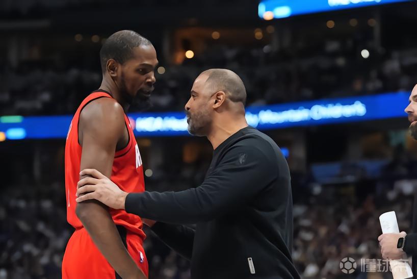 Shams：火箭队内乐观认为杜兰特能在今日对阵湖人G2比赛复出