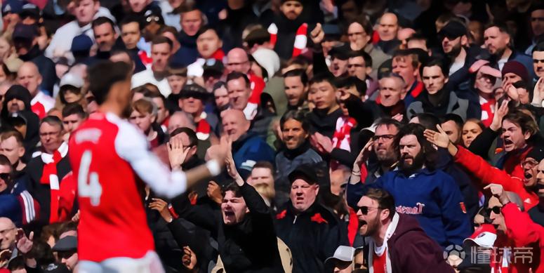 邮报：阿森纳更衣室曾私下讨论球迷的嘘声；球队上下渴望摒弃杂念