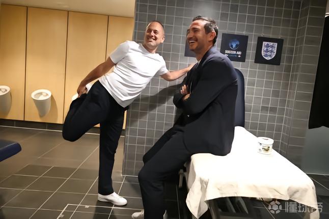 乔-科尔：主教练在蓝军难以掌控球队，兰帕德应远离蓝军帅位