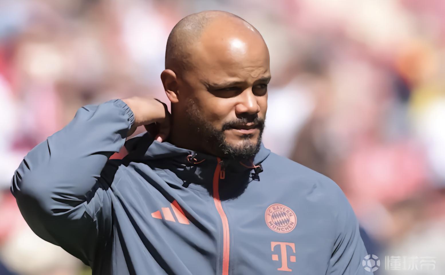 图片报：停赛让孔帕尼非常恼火；通过手机进行沟通同样被禁止