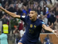 莎娃马德里强势逆转哈勒普 携红土11连胜捧杯